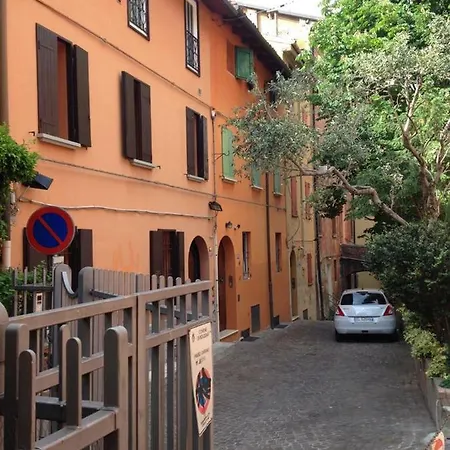 Dapezz Sottosopra Tourist House Apartamento Bolonia