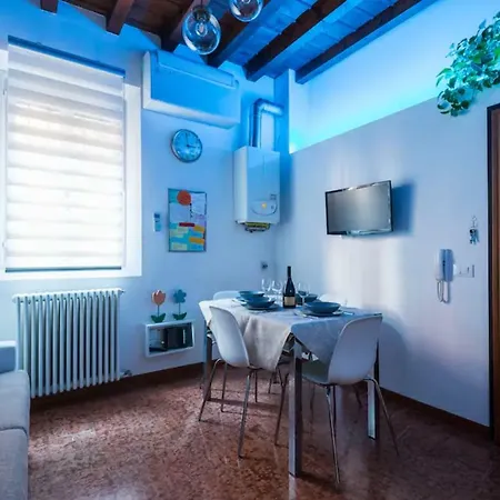 דירה Dapezz Sottosopra Tourist House *