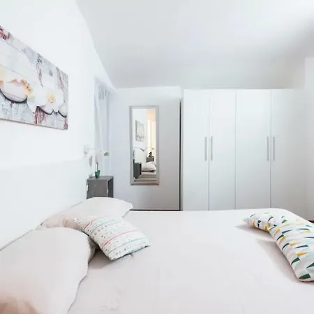 Dapezz Sottosopra Tourist House Apartamento *